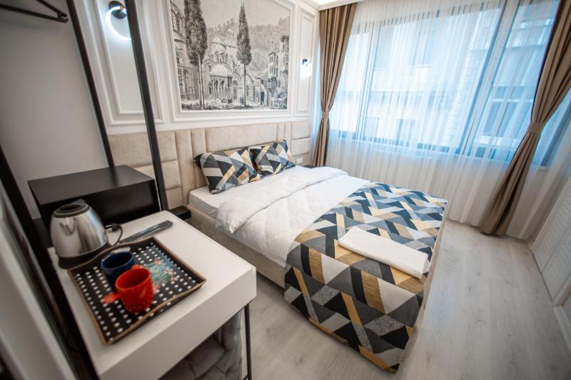 Double Room with Private Bathroom image 4