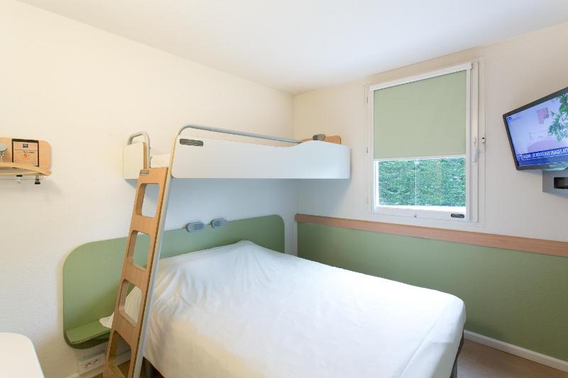 Standard Room image 2