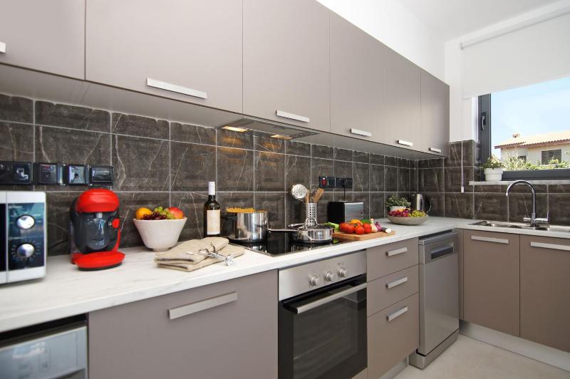 Votsalo Villa - 30m from Med Sea - image 8