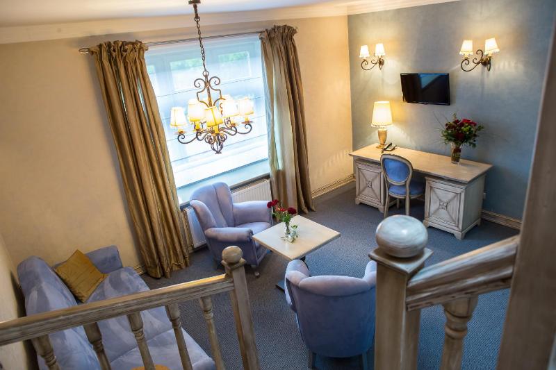 Junior Suite (2 Adults) image 1