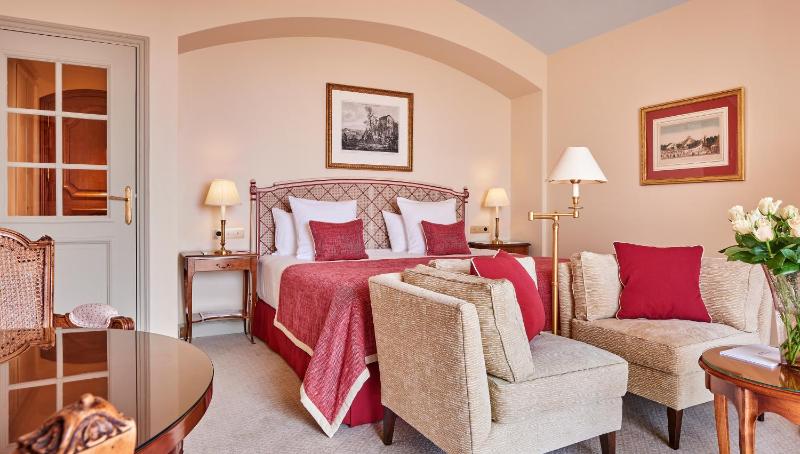 Junior Suite image 4