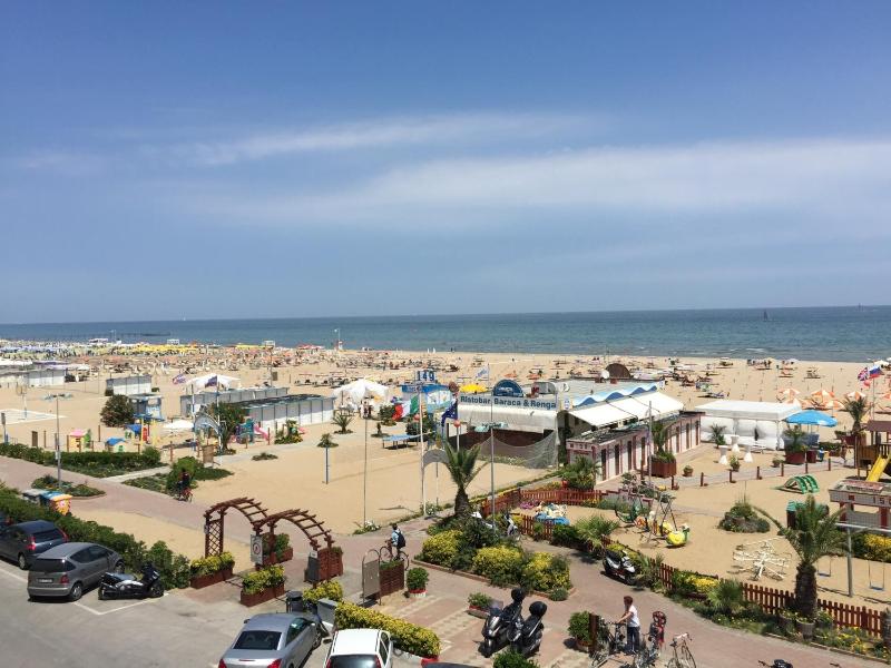 Studio with Sea View image 4