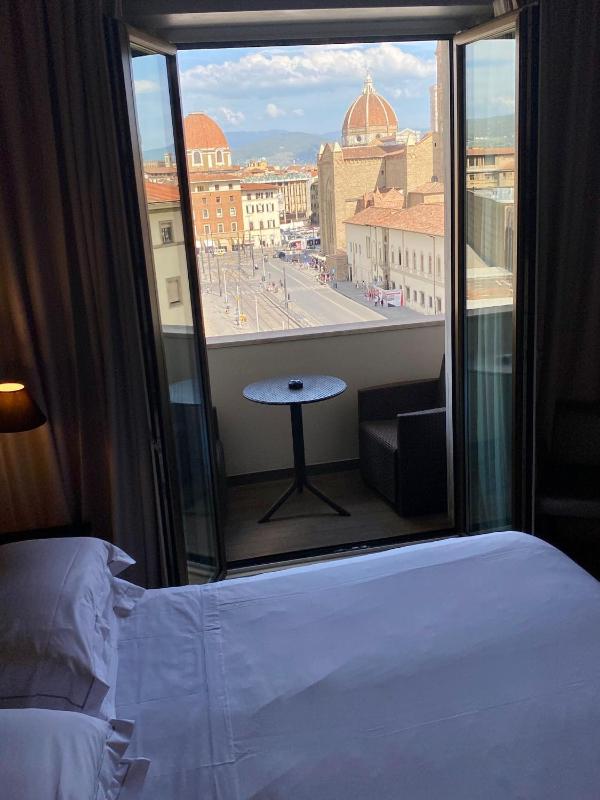 Smart Double with City View image 3