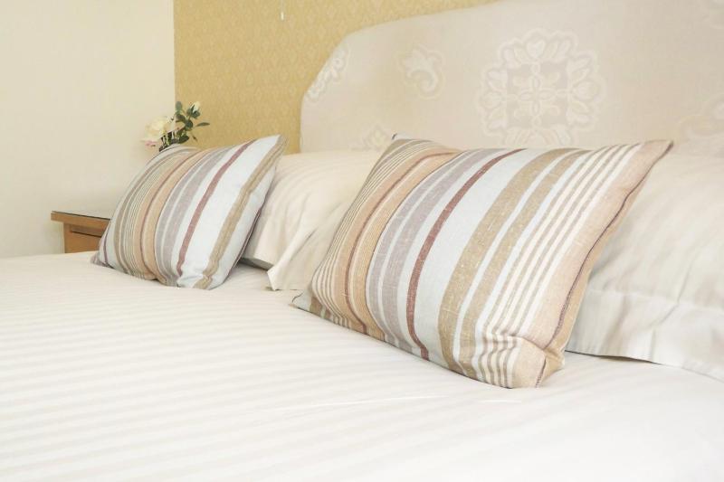 Superior Double Room image 2