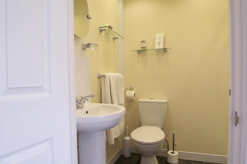 Deluxe Double or Twin Room image 3