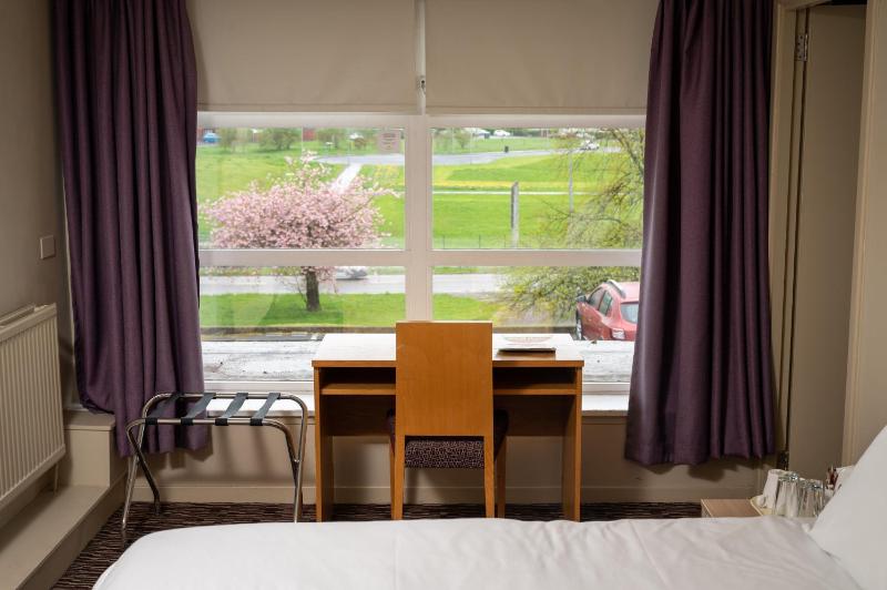 Double Room image 4