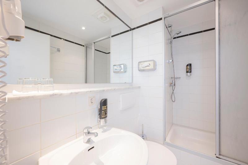 Single Room image 1
