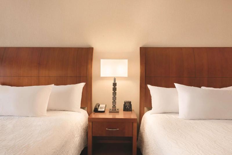 Queen Room with Two Queen Beds image 4