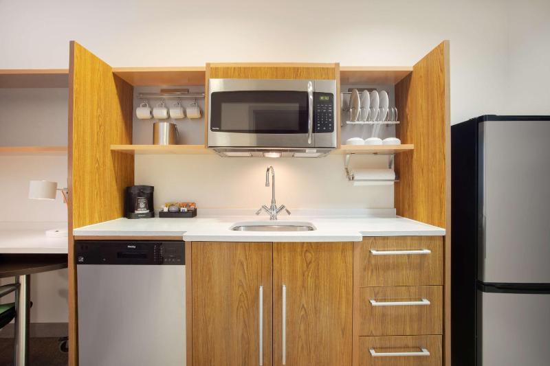 King Studio Suite - Non-Smoking image 3