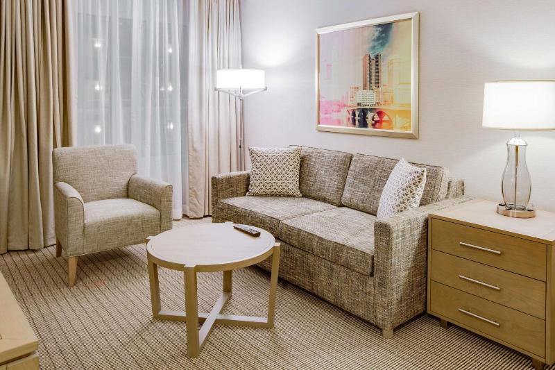 Suite with Two Double Beds - Non-Smoking image 3