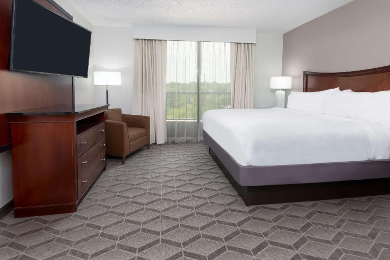 King Room - Mobility Access/Non-Smoking image 3