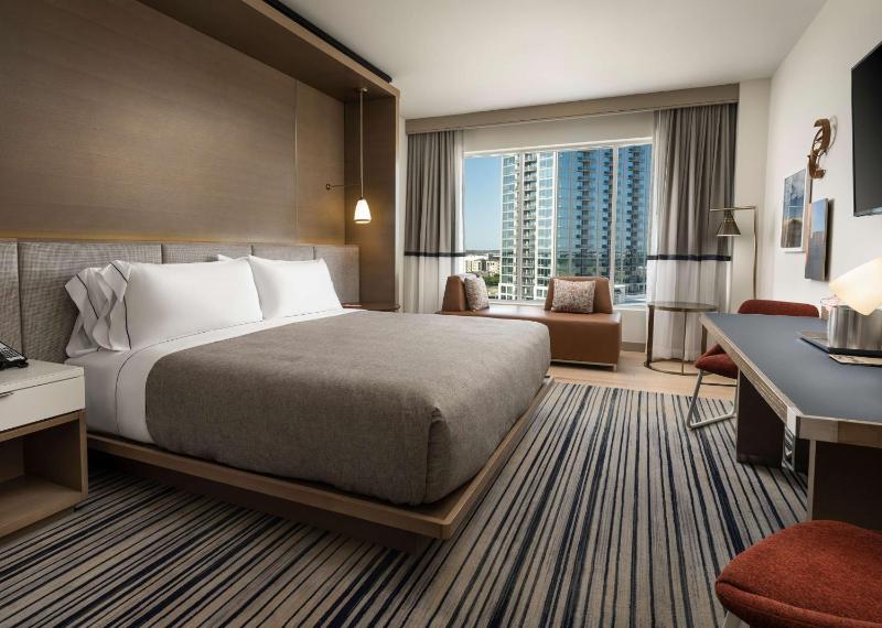 King Room image 1