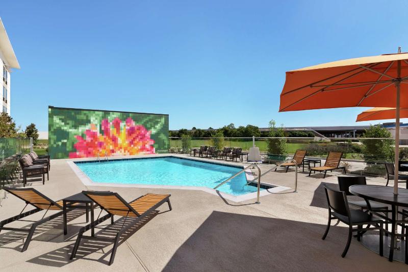 Homewood Suites by Hilton Houston NW at Beltway 8 - image 39
