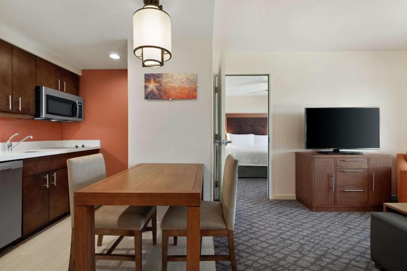 Homewood Suites by Hilton Houston NW at Beltway 8 - image 23