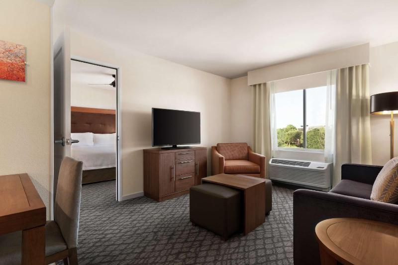 Homewood Suites by Hilton Houston NW at Beltway 8 - image 41