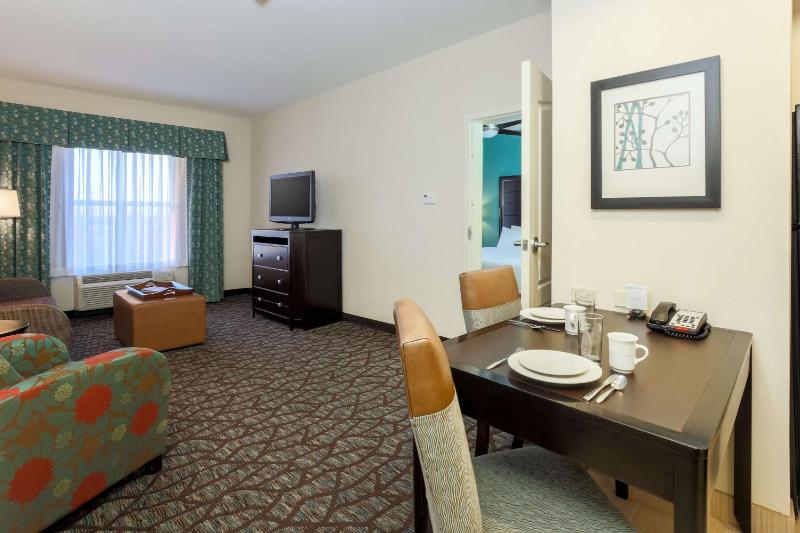One-Bedroom King Suite - Non-Smoking image 1