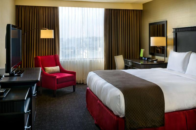 DoubleTree By Hilton Los Angeles Downtown - image 16