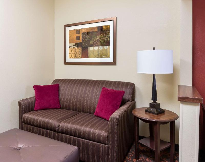 King Room with Sofa Bed and Study - Non-Smoking image 2
