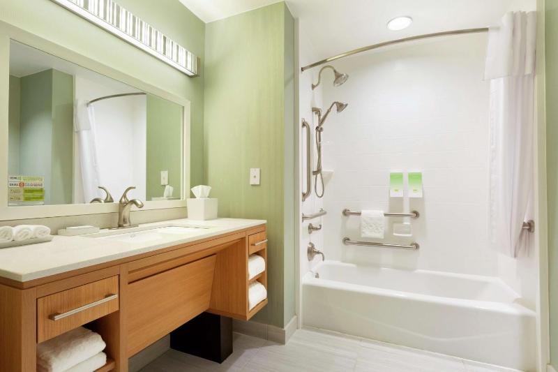 King Studio Suite - Hearing Access/Non-Smoking image 4