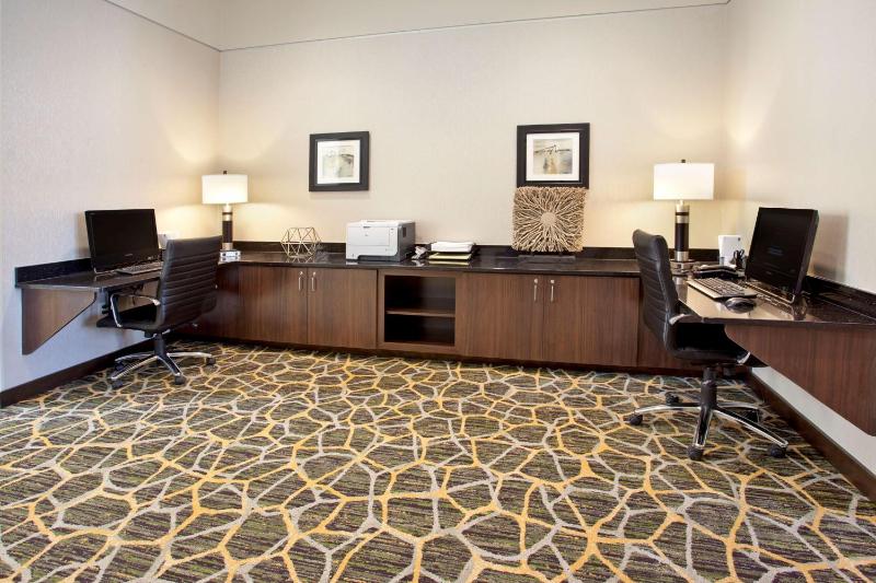 Hampton Inn & Suites Minneapolis/Downtown - image 31
