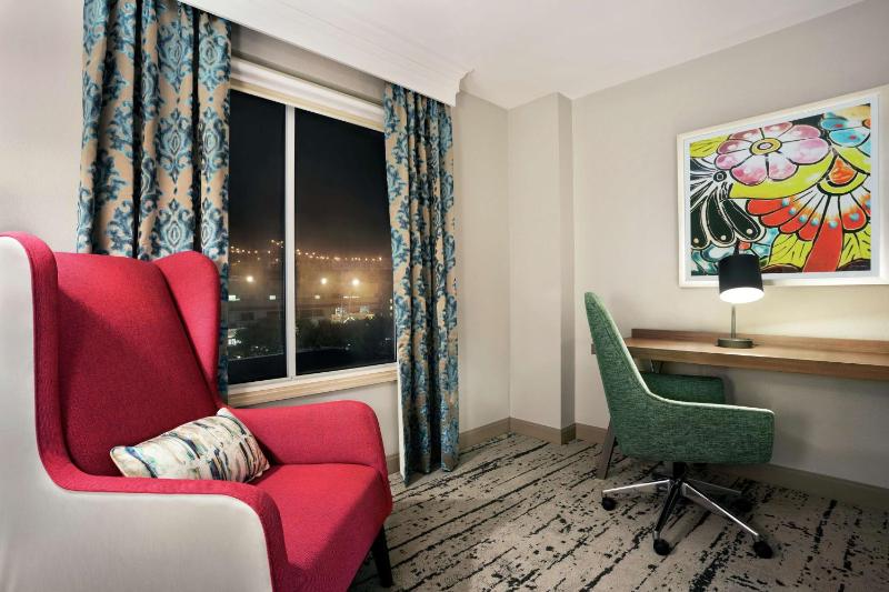 King Room image 4