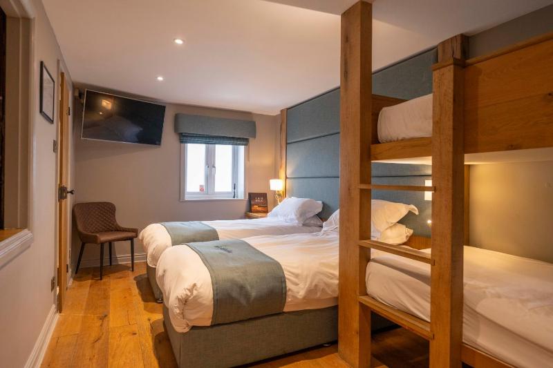 Family Room En-Suite image 1
