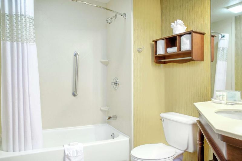 King Room with King Bed - Non-Smoking image 2
