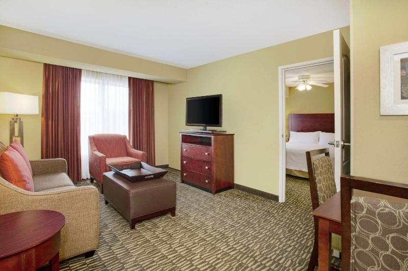 One-Bedroom King Suite - Non-Smoking image 4