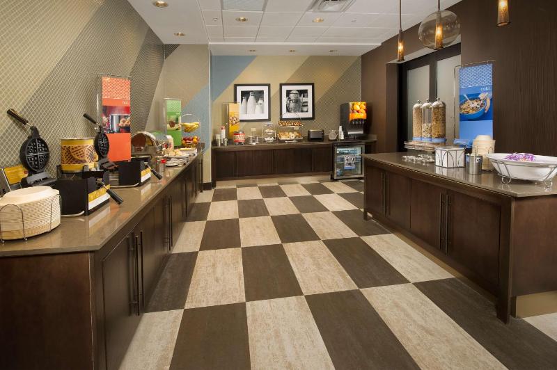 Hampton Inn & Suites San Antonio-Downtown/Market Square - image 24