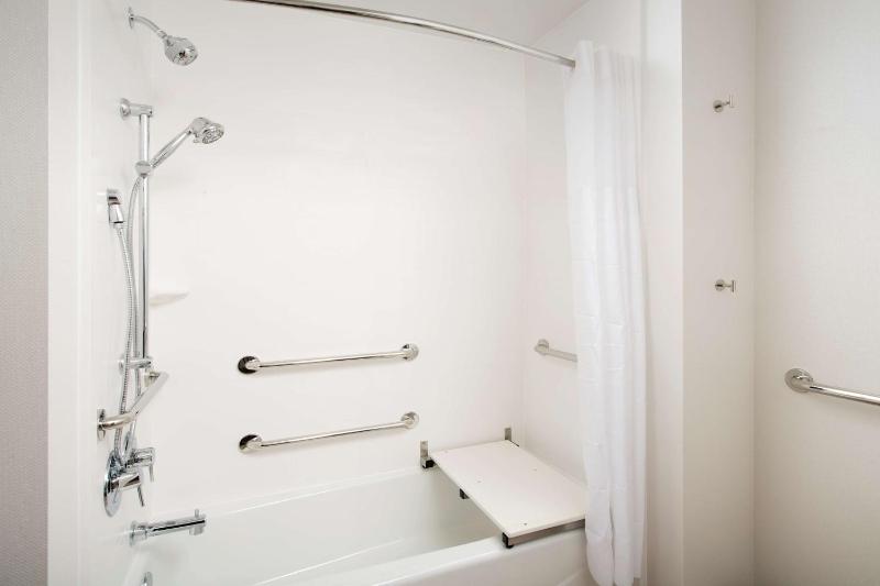 Hampton Inn By Hilton & Suites San Antonio Lackland AFB SeaWorld - image 9
