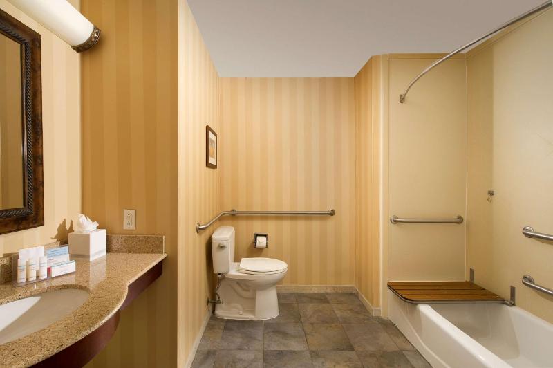 King Room - Mobility Access/Non-Smoking image 3