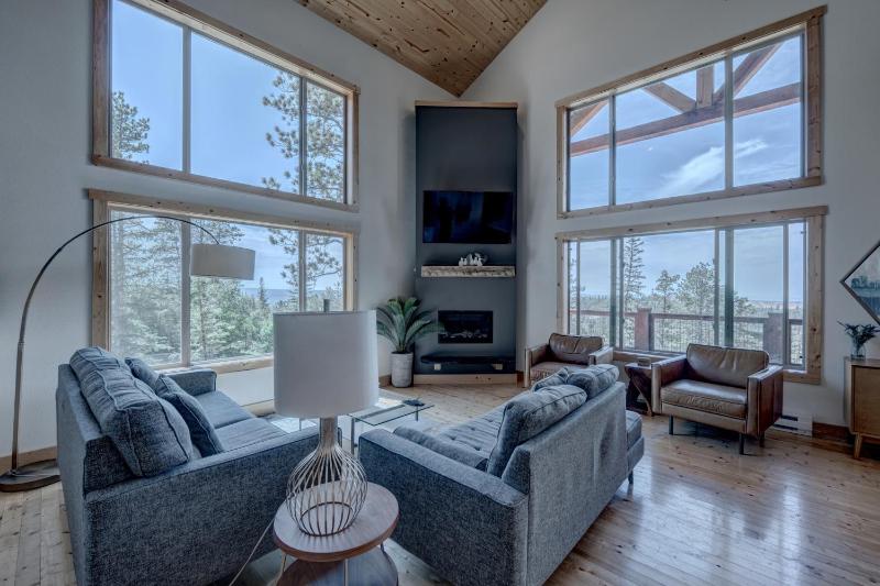 little-hope-chalet-at-terry-peak-lead