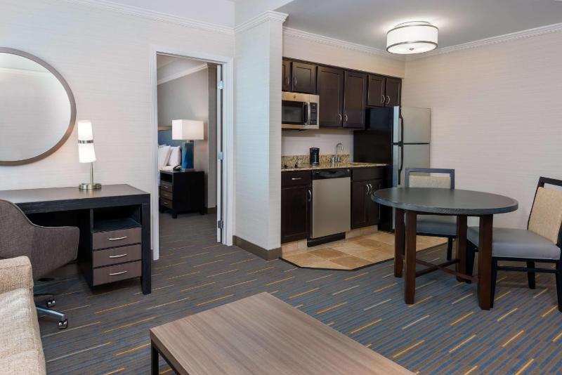 One-Bedroom King Suite - Non-Smoking image 1