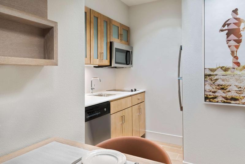 King Studio Suite - Non-Smoking image 1