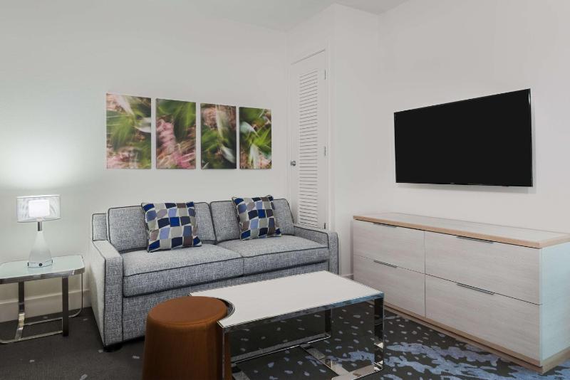 King Studio Suite - Non-Smoking image 3
