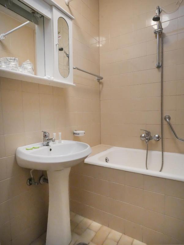 Economy Double or Twin Room with Balcony image 4