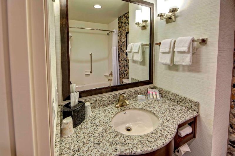 King Room image 2