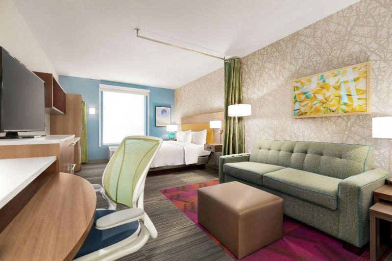 King Studio Suite - Non-Smoking image 4