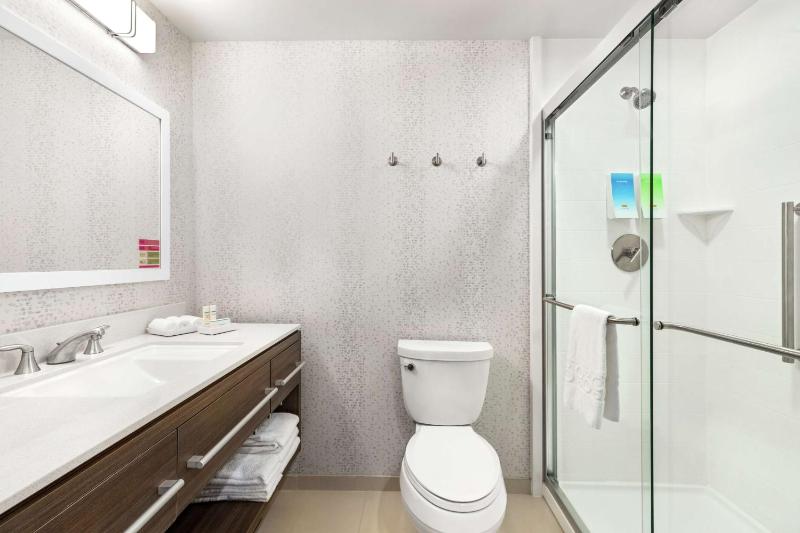 King Studio Suite - Non-Smoking image 2
