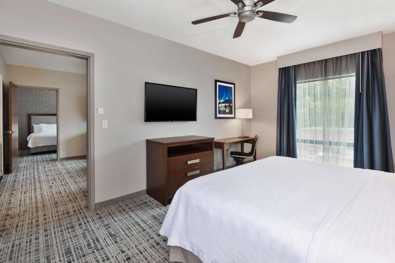 Homewood Suites by Hilton Pittsburgh Downtown - image 8