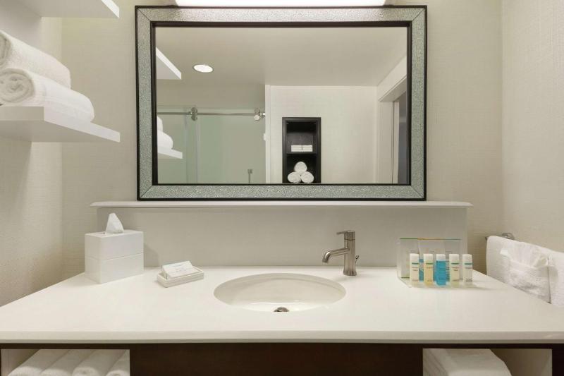 King Room image 2