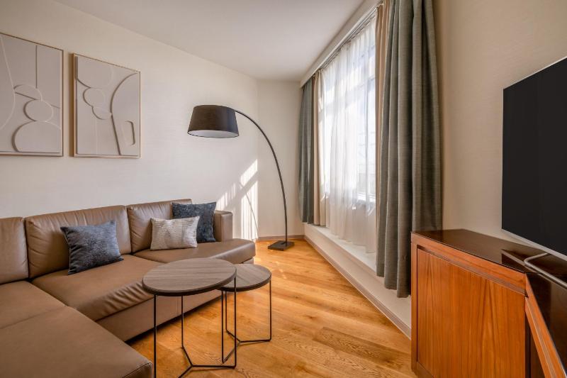 Junior Suite image 3