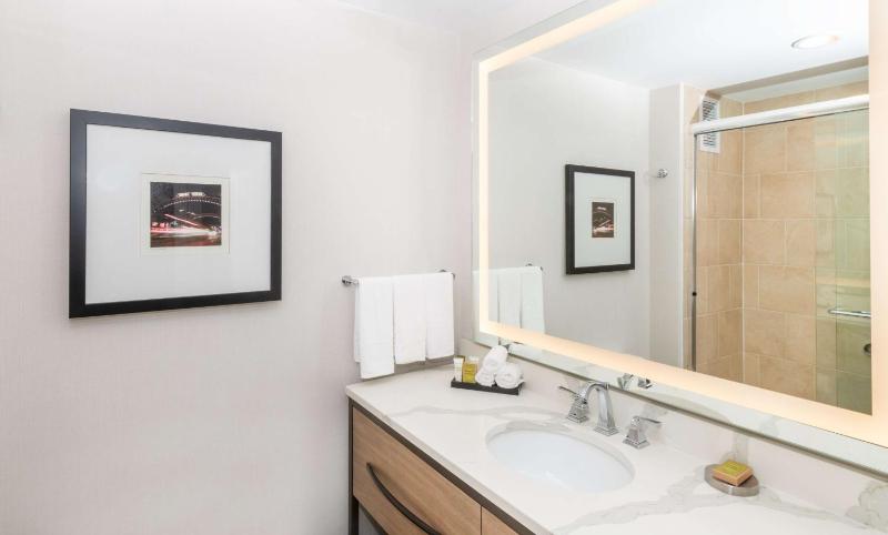 Executive Floor King Room image 2