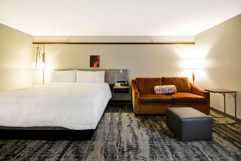King Room - Non-Smoking image 1