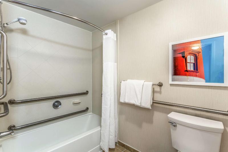 King Room - Mobility Access/Non-Smoking image 2