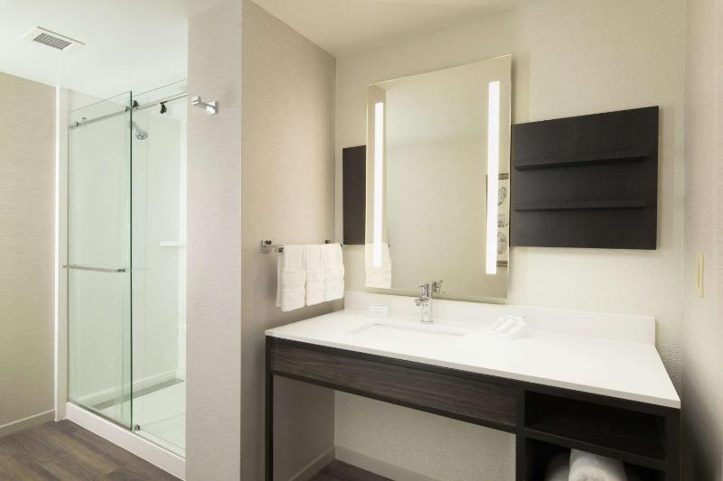 King Room image 2