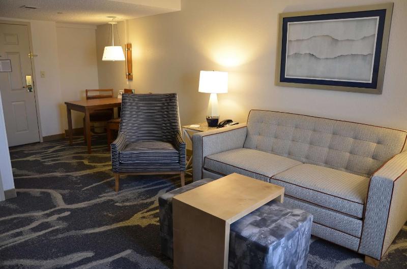 Homewood Suites By Hilton Phoenix-Biltmore - image 9