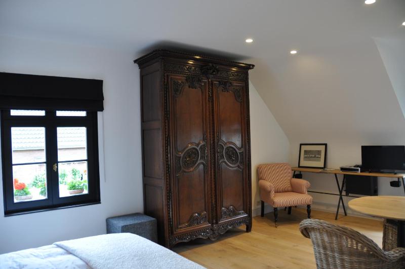 Double Room with Private Bathroom image 4