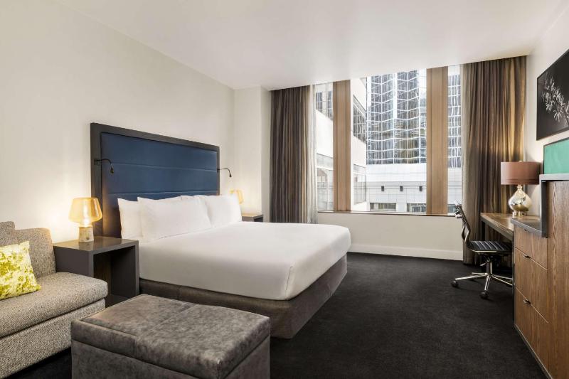 Hilton Motif Seattle - image 7