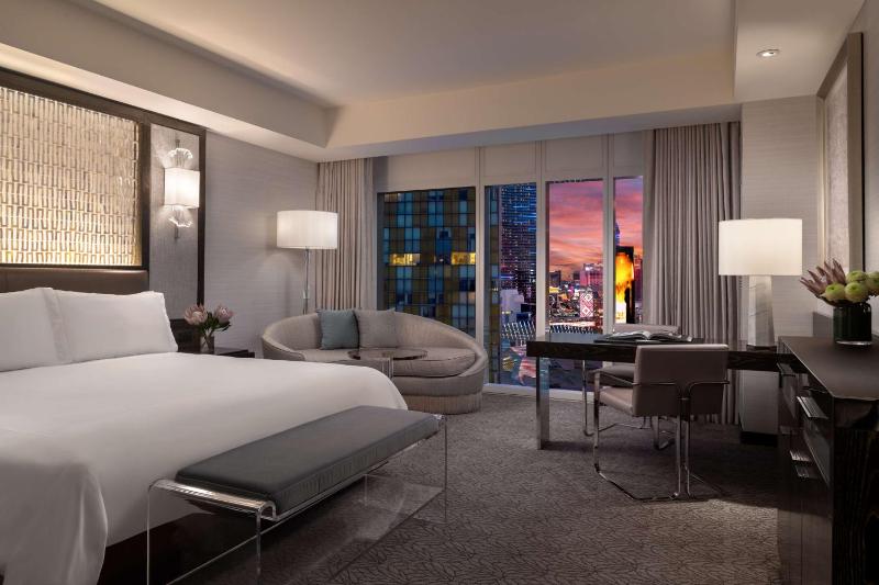 King Room with Vegas Strip View image 1